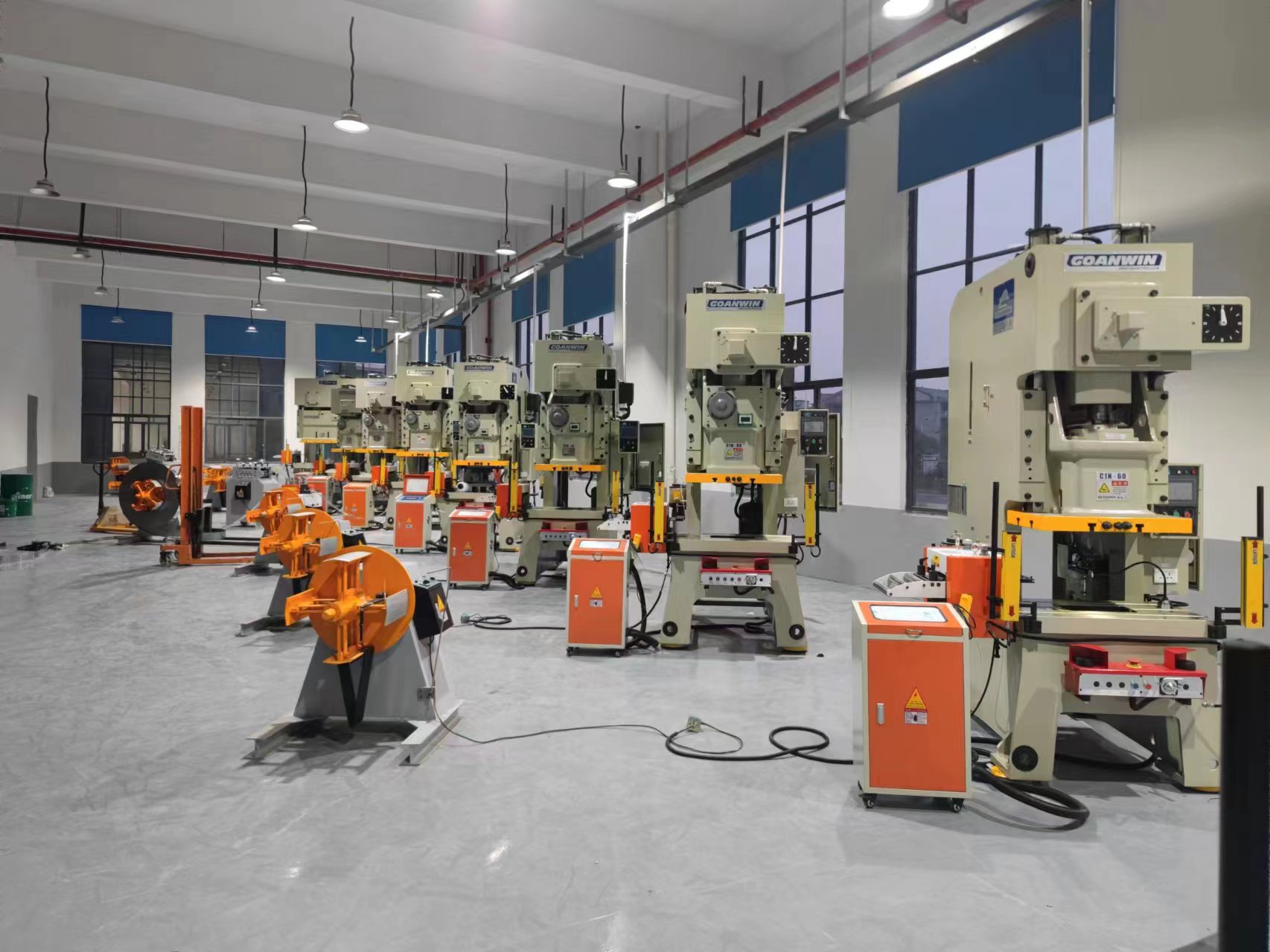 伺服送料機(jī)（氣動(dòng)放松）